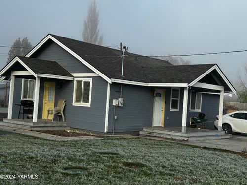 171 Home Acres Rd, Wapato, WA, 98951 | Card Image