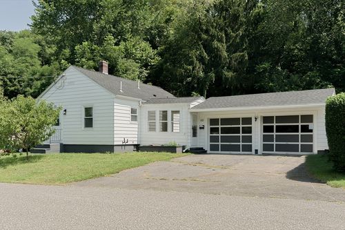 69 Aspen St, Ware, MA, 01082-1051 | Card Image