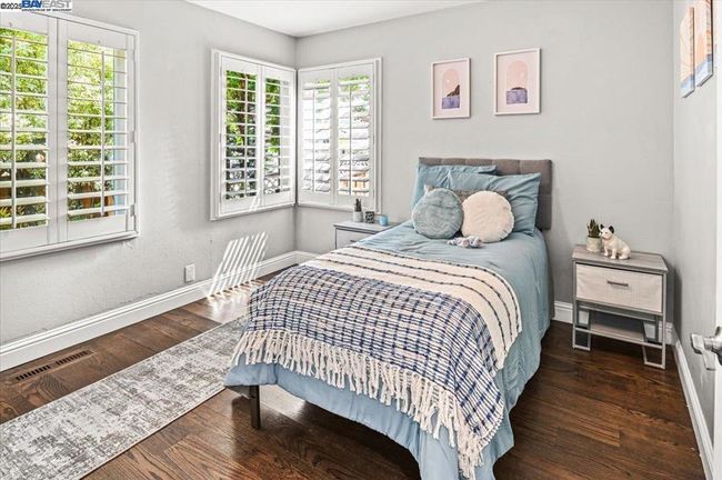 17860 Almond Rd, House other with 5 bedrooms, 4 bathrooms and 4 parking in Castro Valley CA | Image 21