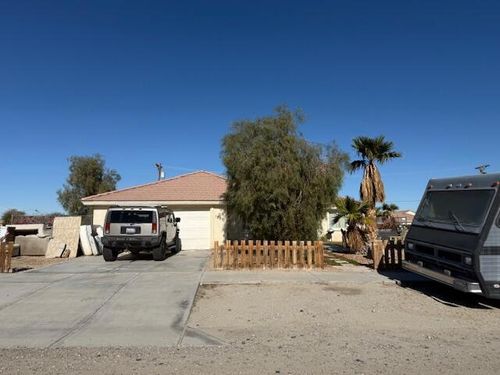 1286 Arctic Ave, Thermal, CA, 92274-8343 | Card Image