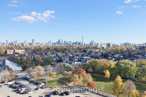 1008-10 Graphophone Grove, Toronto, ON, M6H0E5 | Card Image