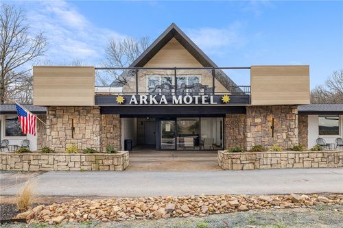 14733 Dutchmans Dr, Rogers, AR, 72756-7858 | Card Image