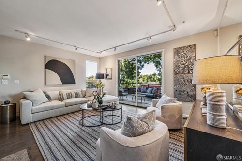 510 Franconia St, San Francisco, CA, 94110-5742 | Card Image