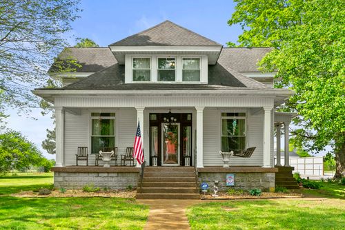 1217 E Church St, Orlinda, TN, 37141-2000 | Card Image