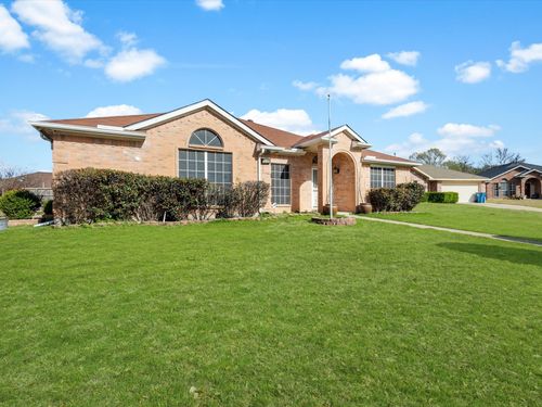 1208 Urban Dr, DeSoto, TX, 75115-7173 | Card Image