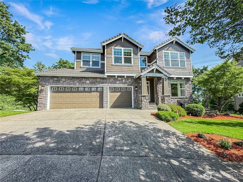 1130 Nw Klickitat Ln, Camas, WA, 98607-7940 | Card Image