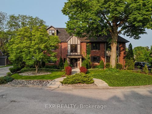 4-130 Windsor Cres, London, ON, N6C1V8 | Card Image