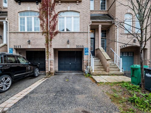 3255 Redpath Cir, Mississauga, ON, L5N8R3 | Card Image