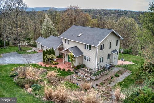 2312 Teaberry Ln, Lock Haven, PA, 17745-9779 | Card Image