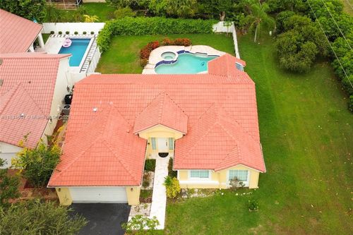 1049 Laguna Springs Dr, Weston, FL, 33326-2911 | Card Image