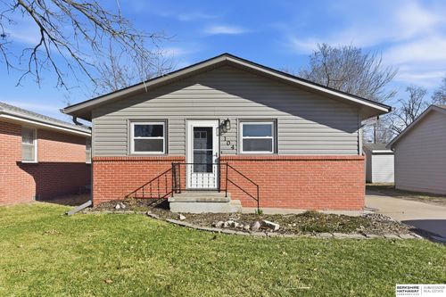 104 W Meigs St, Valley, NE, 68064-9771 | Card Image