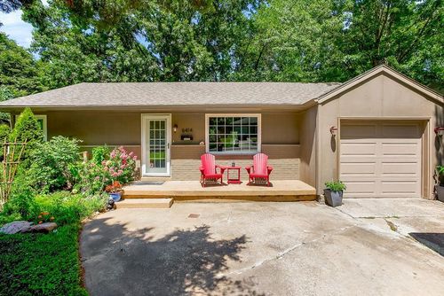 6414 W 82nd St, Overland Park, KS, 66204-3921 | Card Image