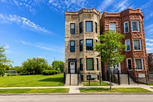 1f-4543 S Saint Lawrence Ave, CHICAGO, IL, 60653-3438 | Card Image
