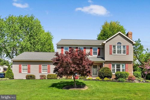 30 Edgewood Drive, LITITZ, PA, 17543 | Card Image