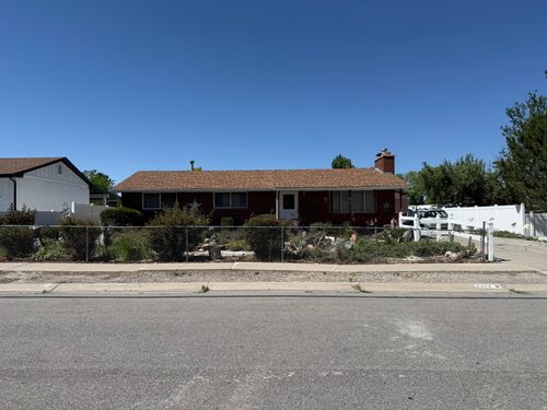 2322 W Surrey Rd, Taylorsville, UT, 84129-2026 | Card Image