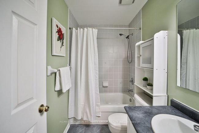 950 Taggart Cres, House other with 3 bedrooms, 3 bathrooms and 2 parking in Oshawa ON | Image 19