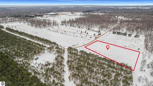 311 Kleehammer Club Dr Ne, Kalkaska, MI, 49646 | Card Image