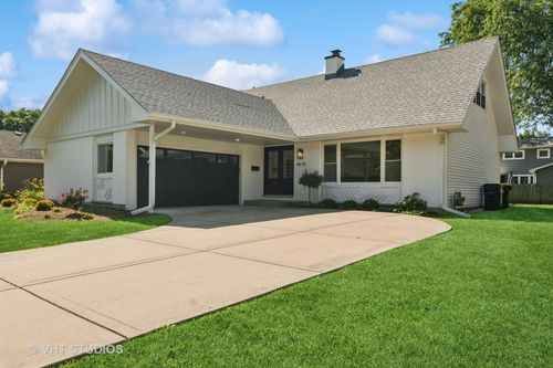 4615 Gettysburg Dr, Rolling Meadows, IL, 60008-1107 | Card Image