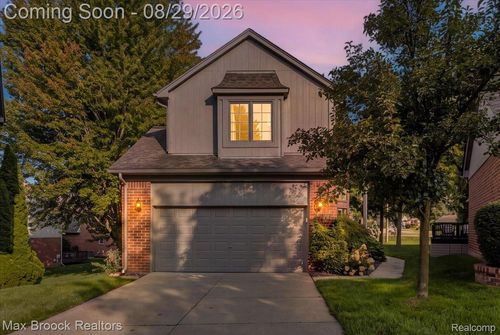54937 Winter Ct, Shelby Township, MI, 48316-1394 | Card Image