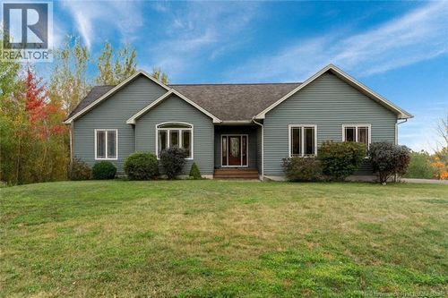 120 Anabelle Cres, Lutes Mountain, NB, E1G0R1 | Card Image