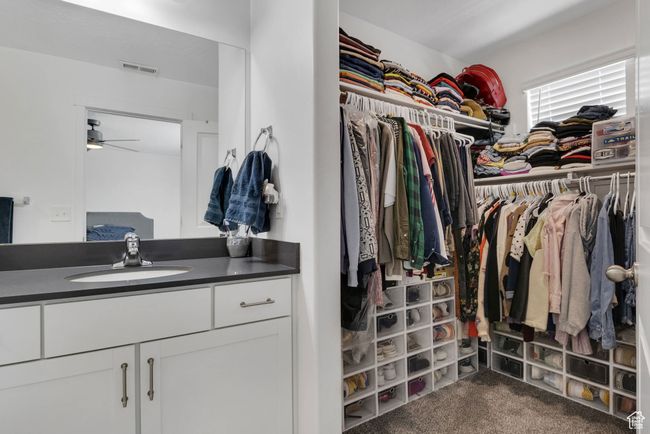 Walk in closet | Image 16