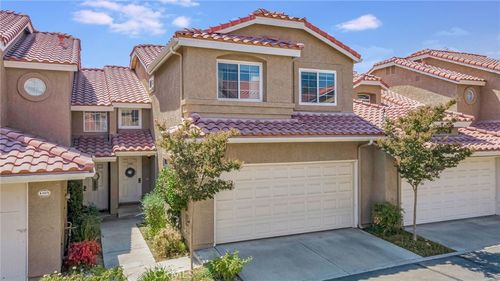 104-28123 Bobwhite Cir, Santa Clarita, CA, 91350-4455 | Card Image