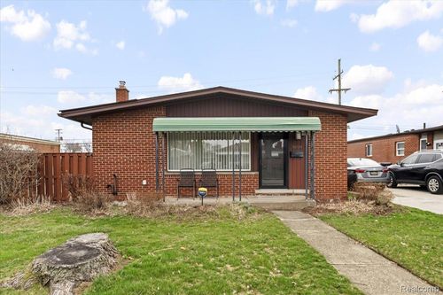 30124 Garry Ave, Madison Heights, MI, 48071-2055 | Card Image
