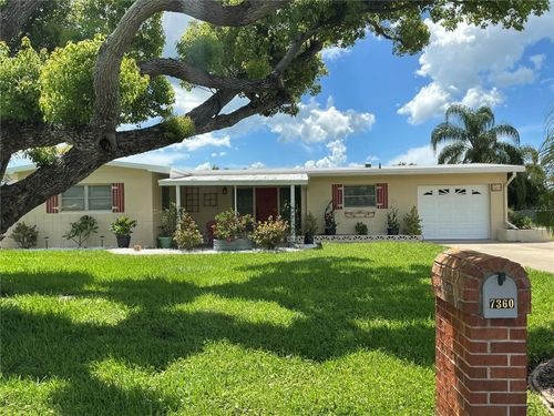 7360 111th St, SEMINOLE, FL, 33772-5827 | Card Image