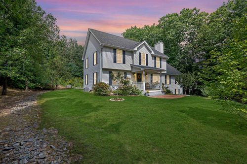 121 Birkdale Road, Bedford, NH, 03110 | Card Image