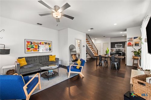 704 N Cherry St, San Antonio, TX, 78202-1907 | Card Image