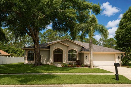 17316 Hialeah Dr, ODESSA, FL, 33556-1801 | Card Image