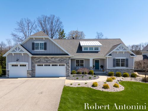 2352 Lake Birch Ct, Grand Rapids, MI, 49525-8600 | Card Image