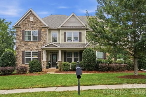 534 Iron Horse Ln, Midland, NC, 28107-7511 | Card Image