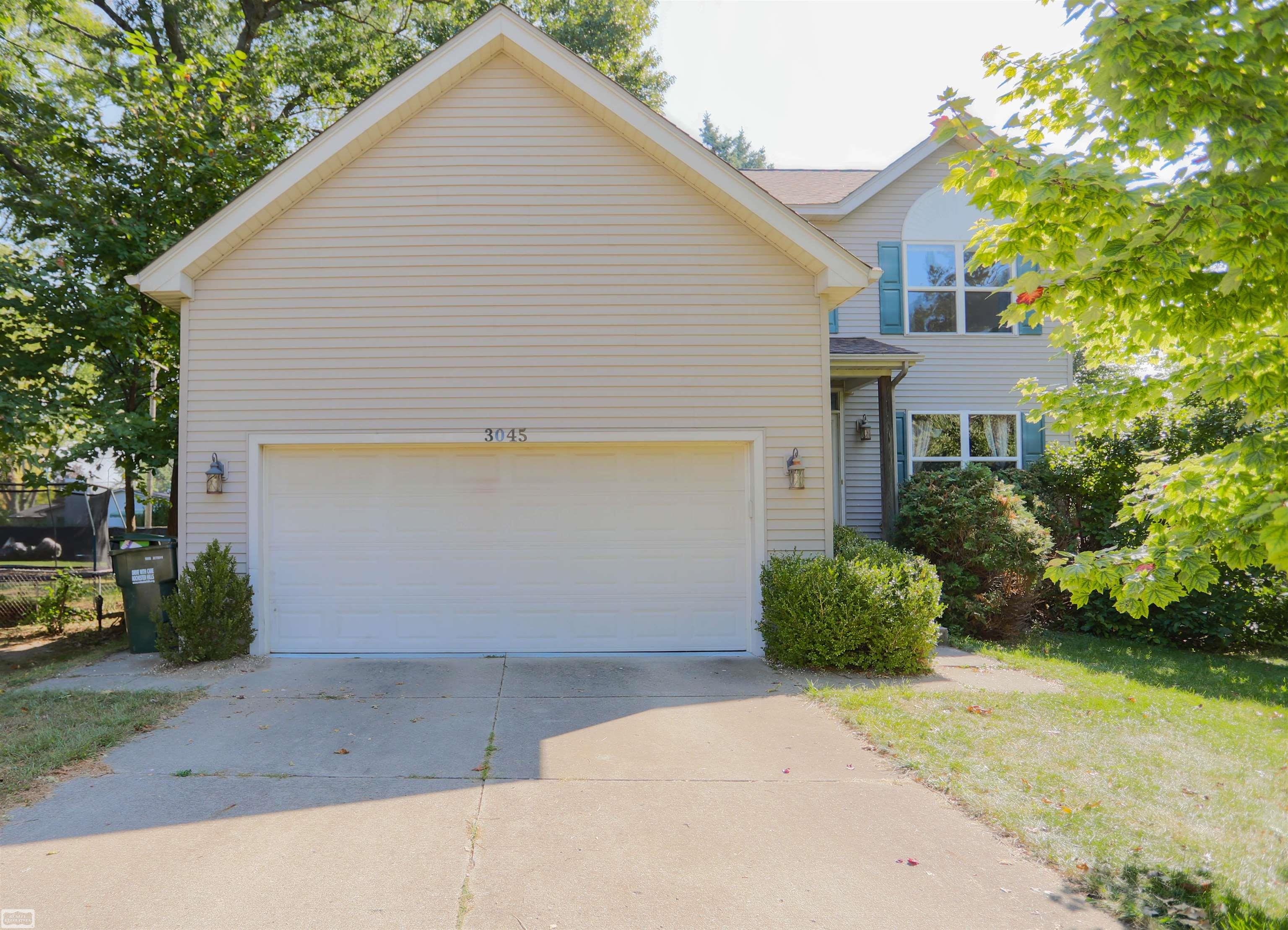 Emmons Ave, Rochester Hills, MI 48307