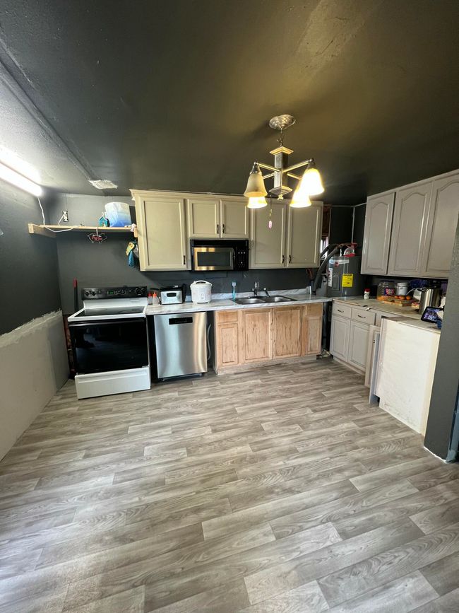 Kitchen | Image 5
