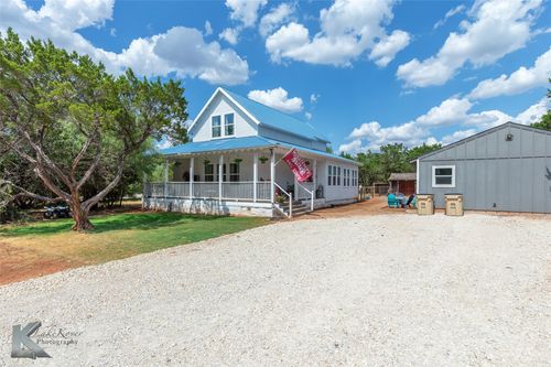 757 Maxwell St, Buffalo Gap, TX, 79508-2069 | Card Image