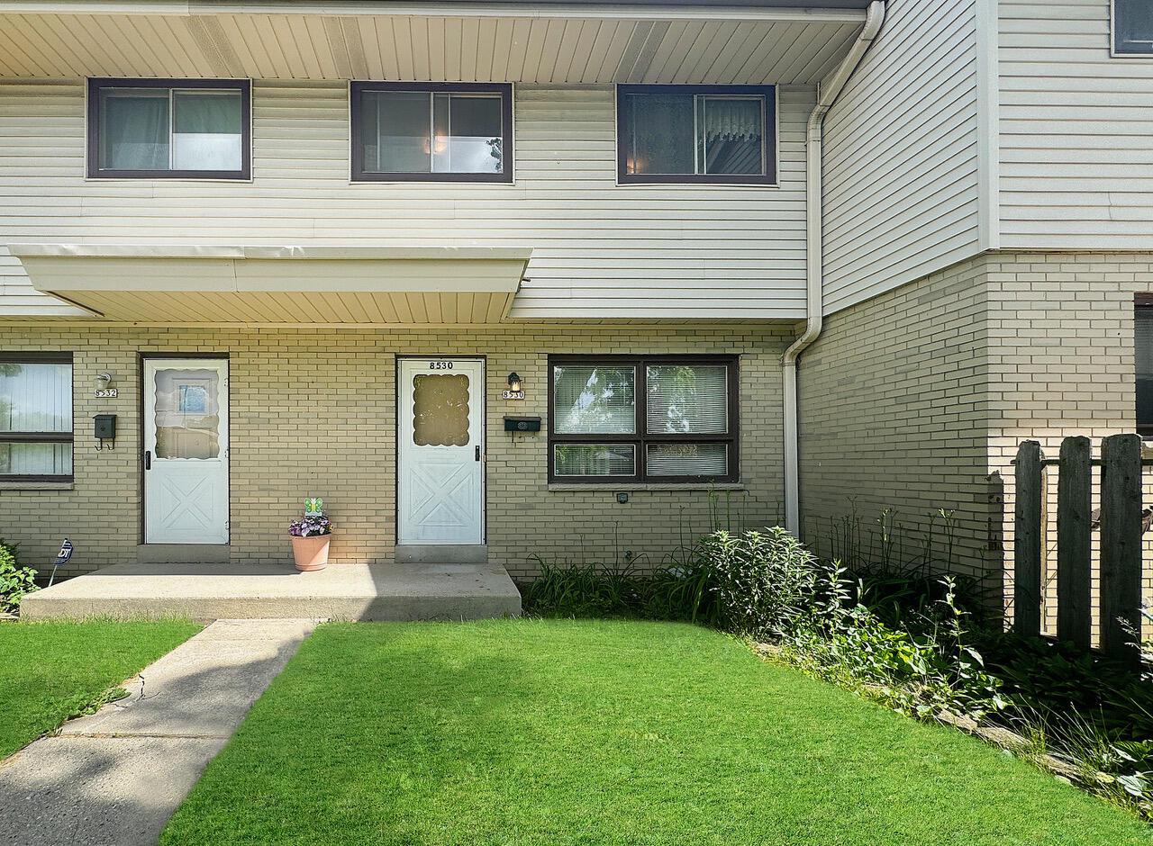 Villard Ave, Milwaukee, WI 53225