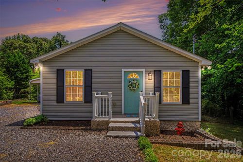 313 Oakland Avenue, Belmont, NC, 28012 | Card Image