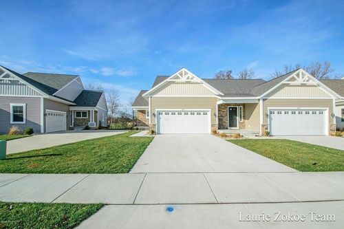 251 Hazelnut Dr, Coopersville, MI, 49404-1080 | Card Image