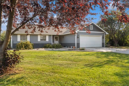 130 Martin Dr, Corvallis, MT, 59828-9328 | Card Image