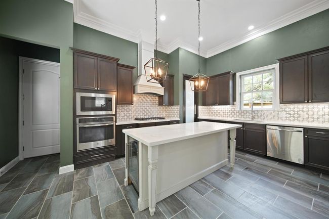 1148 Du Barry Ln, House other with 4 bedrooms, 4 bathrooms and 2 parking in Houston TX | Image 5