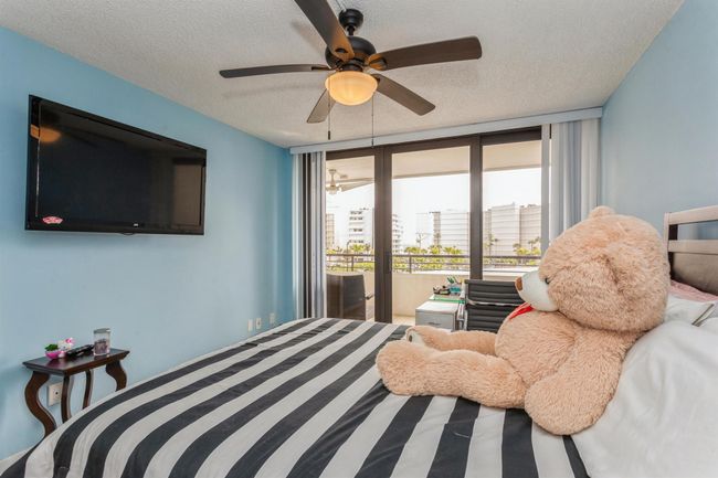 APT-403 - 3589 S Ocean Blvd, Condo with 2 bedrooms, 2 bathrooms and null parking in Palm Beach FL | Image 14