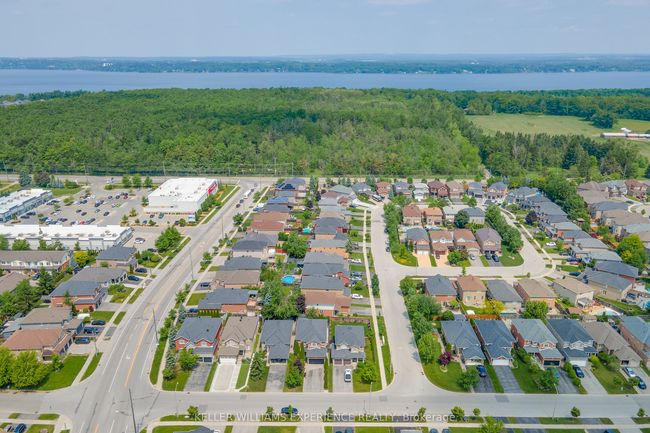 6 Balmoral Pl, House other with 4 bedrooms, 4 bathrooms and 2 parking in Barrie ON | Image 32