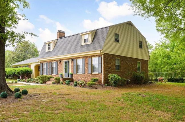 2021 Sunnybrook Dr, House other with 5 bedrooms, 3 bathrooms and null parking in Burlington NC | Image 42