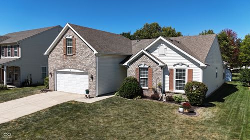 1144 Meriman Dr, Greenwood, IN, 46143-6922 | Card Image