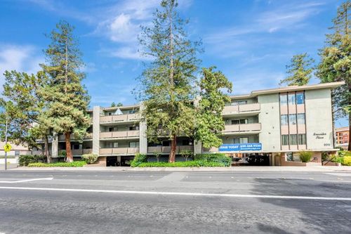 600 Brewster Ave, Redwood City, CA, 94063-1521 | Card Image