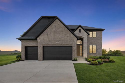 56703 Cortona Dr, Macomb, MI, 48042-5849 | Card Image