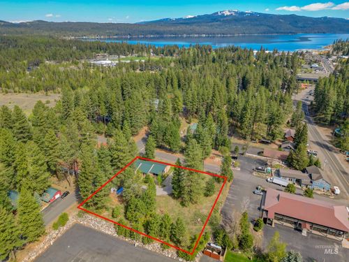 300 Floyde St, McCall, ID, 83638 | Card Image