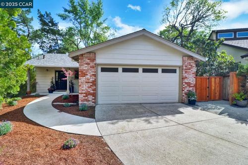 25 Saint Julie Ct, Pleasant Hill, CA, 94523-1122 | Card Image