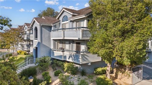 324-26964 Flo Ln, Canyon Country, CA, 91351-5257 | Card Image